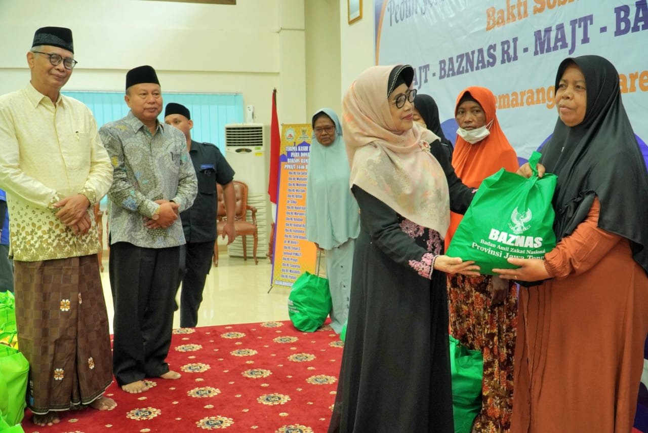 Dalam Bakti Sosial Ramadan, PIMAJT Bersama MAJT Dan Baznas Salurkan 1.530 Paket Sembako Untuk Kaum  Duafa